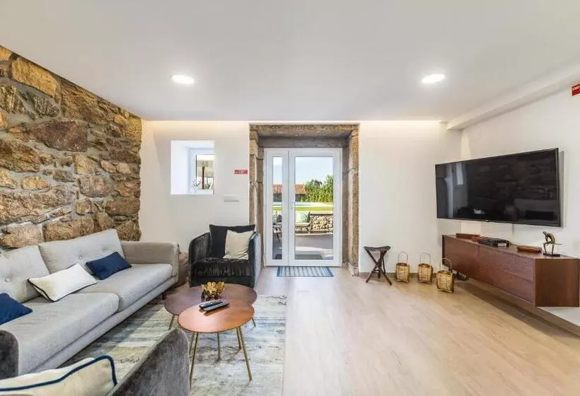 O Cervo Charm House