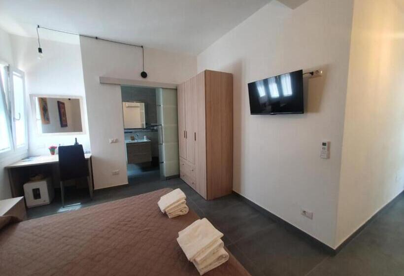 פנסיון Sardiniarooms Tortolì Old Town