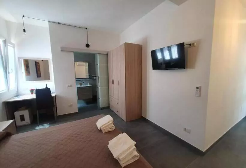 ペンション Sardiniarooms Tortolì Old Town