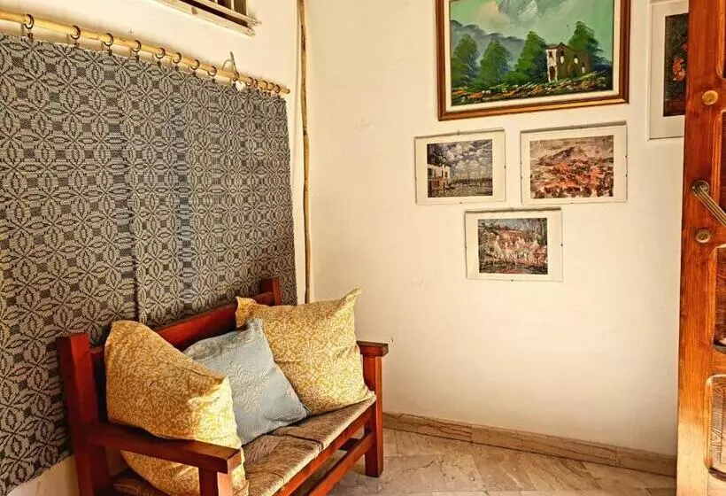 ペンション Sardiniarooms Tortolì Old Town