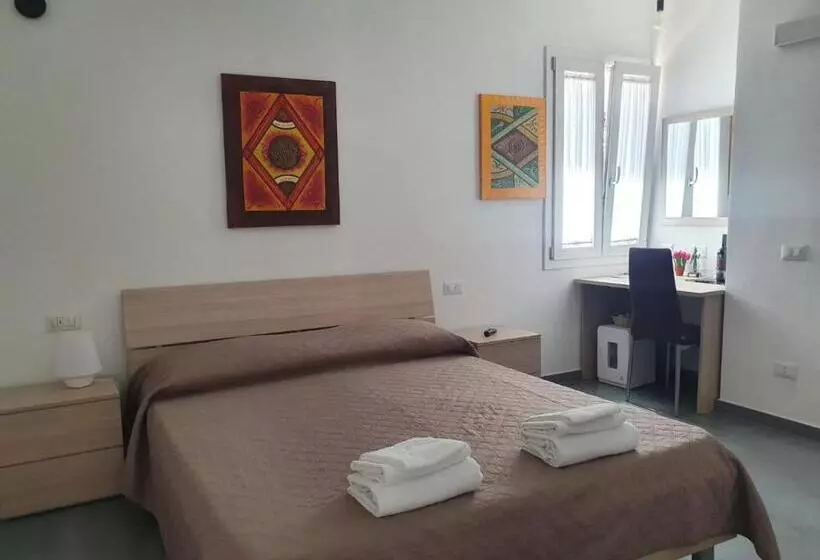 ペンション Sardiniarooms Tortolì Old Town