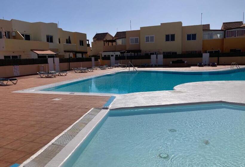 2 Bedroom Pool Apartment Close To Beach Rocky Point Corralejo