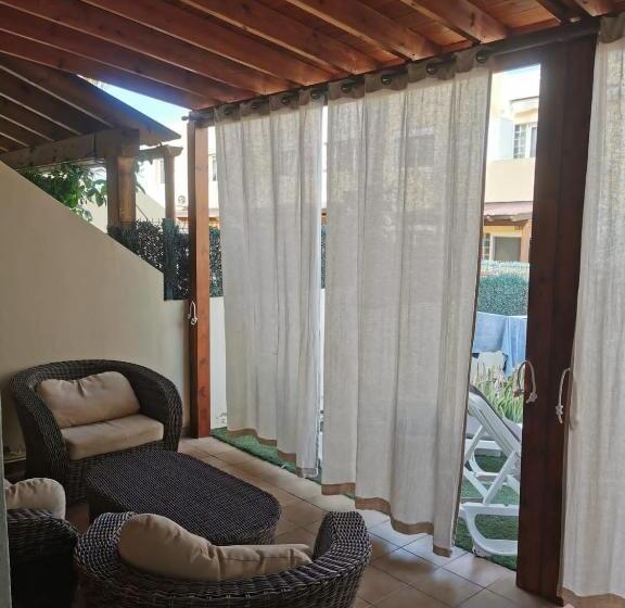 2 Bedroom Pool Apartment Close To Beach Rocky Point Corralejo