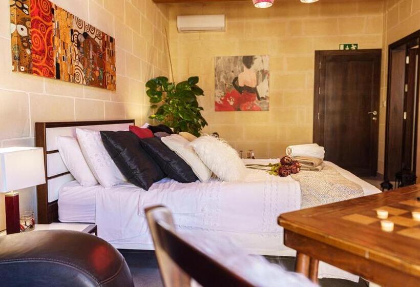 Ajuga Luxury Boutique B&b