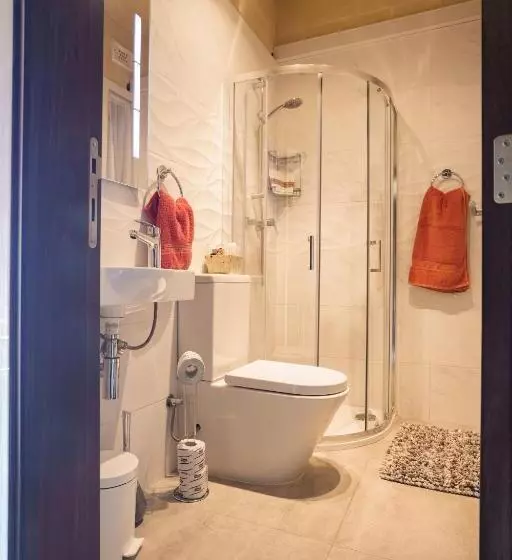 Ajuga Luxury Boutique B&b