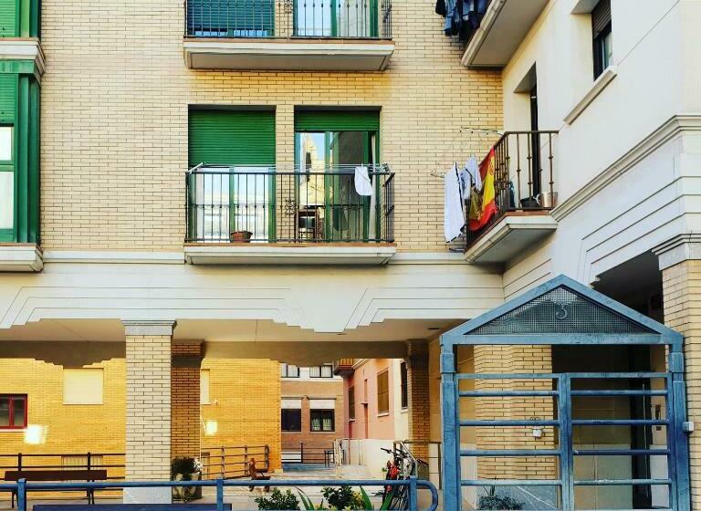 فندق صغير Residencial Oscense