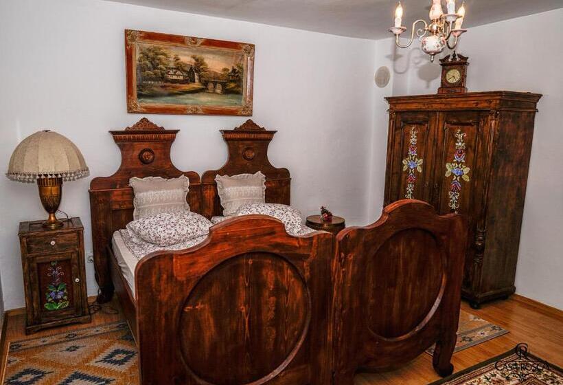 پانسیون Casa Rosca