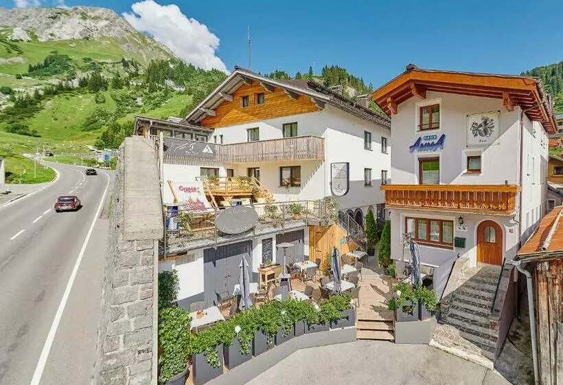 Majatalo Haus Flexen Rooms & Apartments