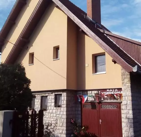 ペンション Kata Vendégház