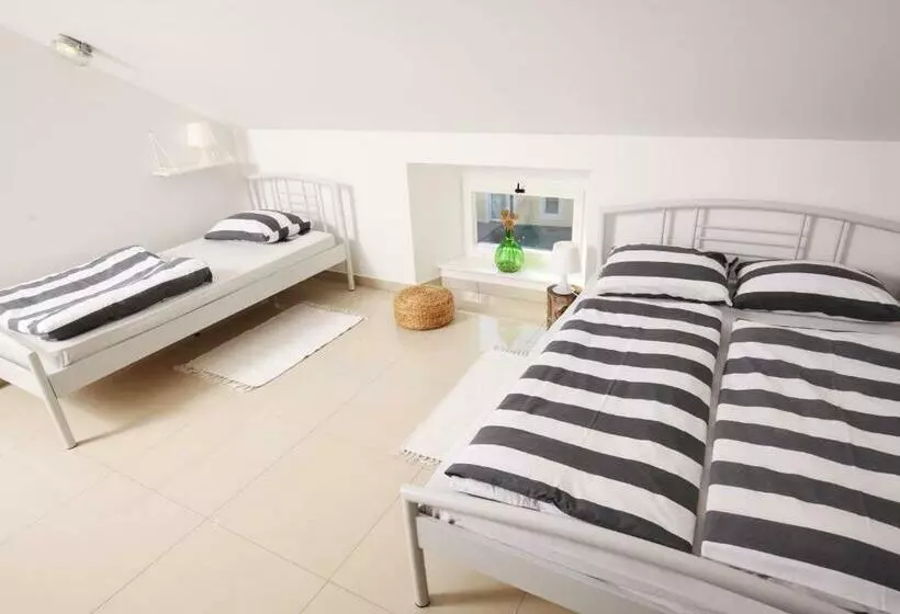 Eagle’s Nest Hostel