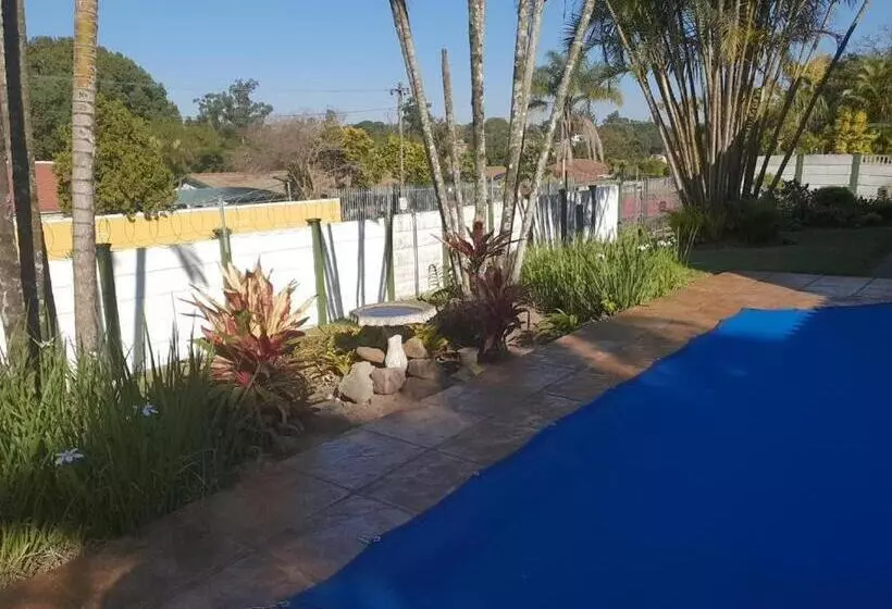 ペンション Edwaleni Guest Lodge