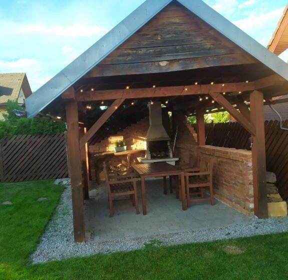 פנסיון Villa Jarka