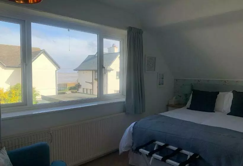 ベッドアンドブレックファースト Seaways Cottage Hoylake