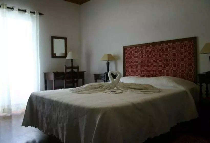 ベッドアンドブレックファースト Urzelina Guesthouse