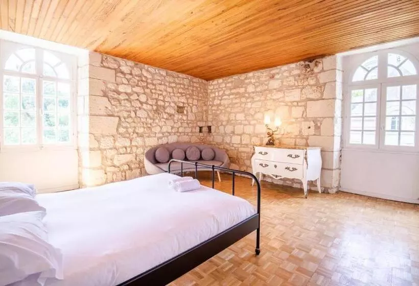 Castle Life At Saint Benoît La Forêt