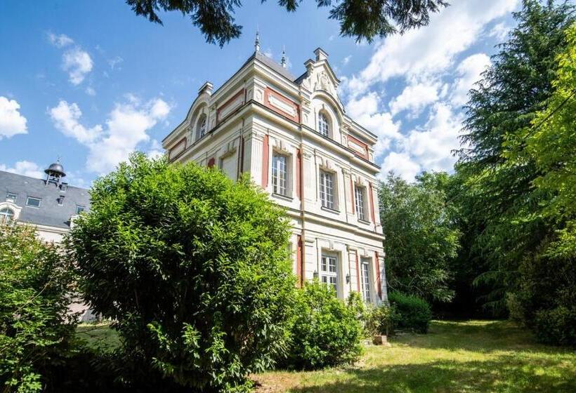 Castle Life At Saint Benoît La Forêt