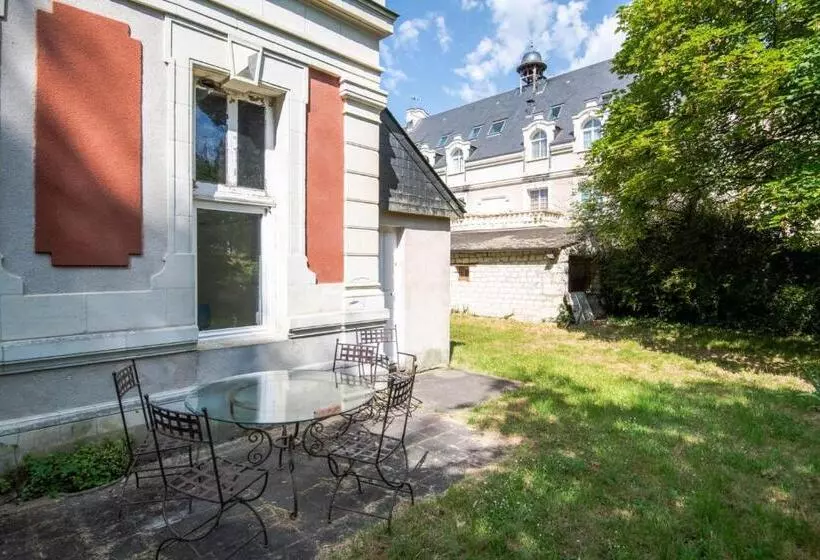 Castle Life At Saint Benoît La Forêt