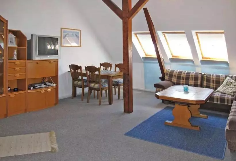 Ferienhaus  Alte Grundschule Berdum