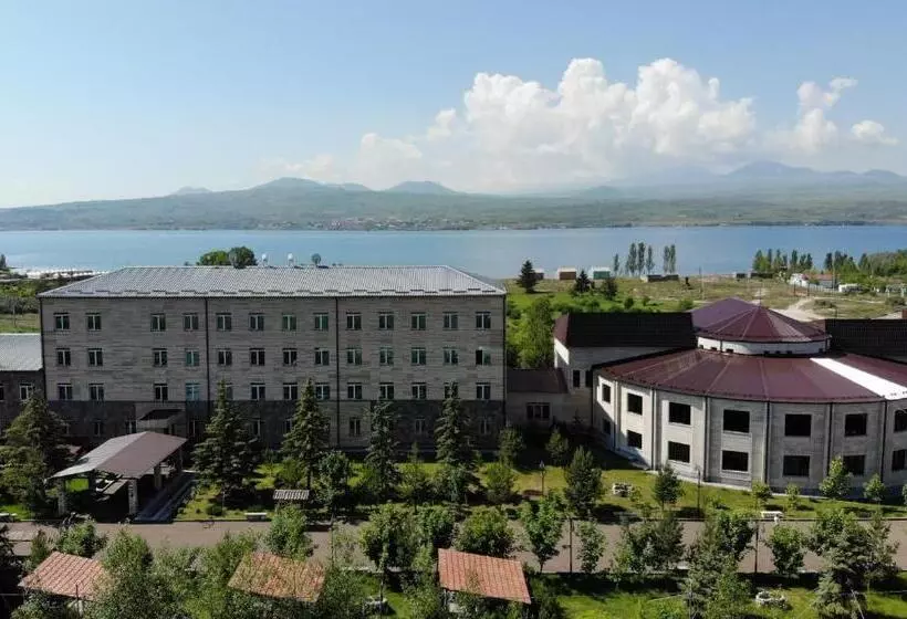 Maria Resort