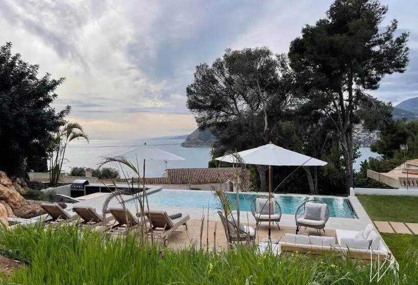 Villa Velas