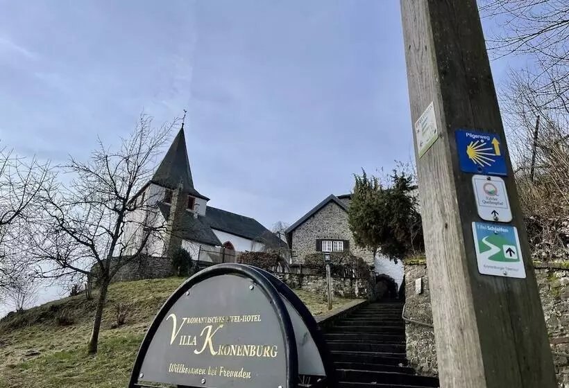 Burghaus & Villa Kronenburg