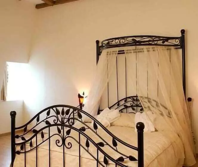 Burghaus & Villa Kronenburg