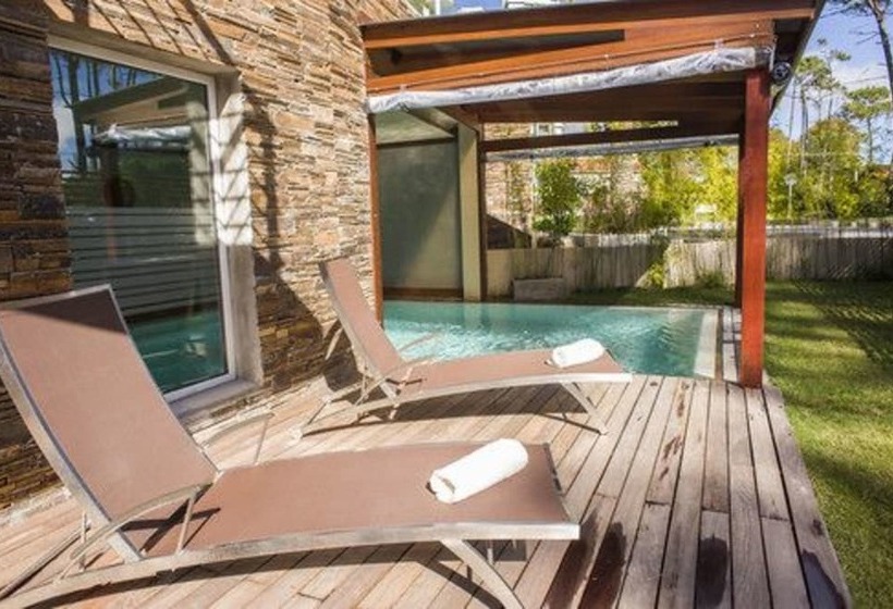 2122 Hotel Art Design