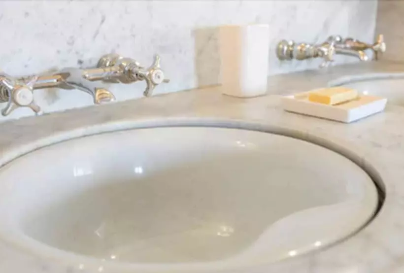 هتل De Charme Zum Schiff