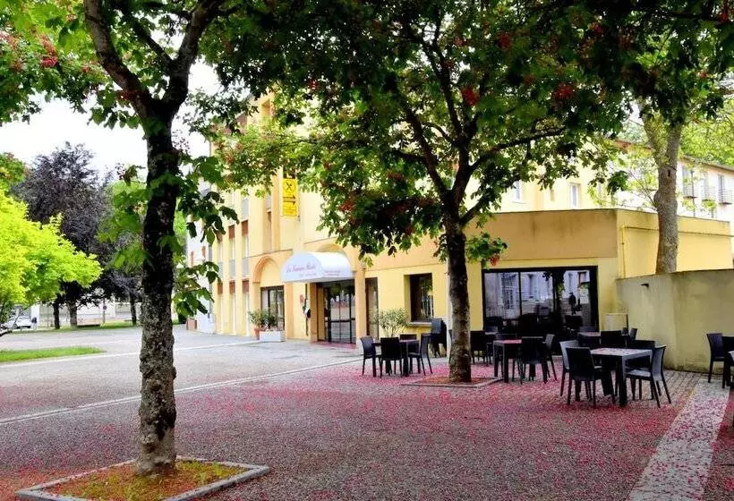 هتل Des Lauriers Roses