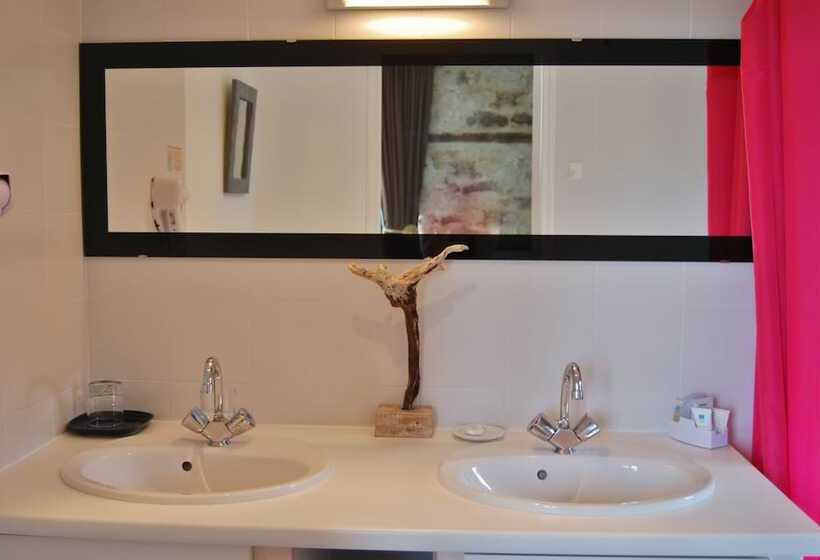 ホテル Hôtel Restaurant Le Mûrier De Viels   Grand Figeac