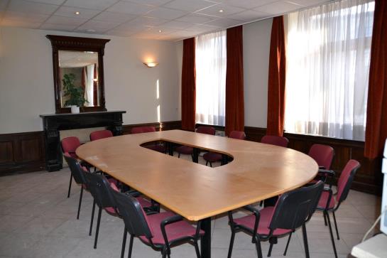 هتل Iris Aubepine