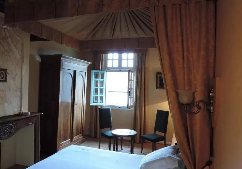 ホテル La Maison Des Consuls