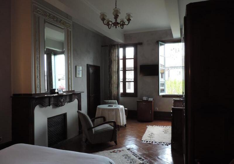 هتل La Maison Des Consuls