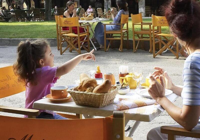 هتل La Maison Des Consuls