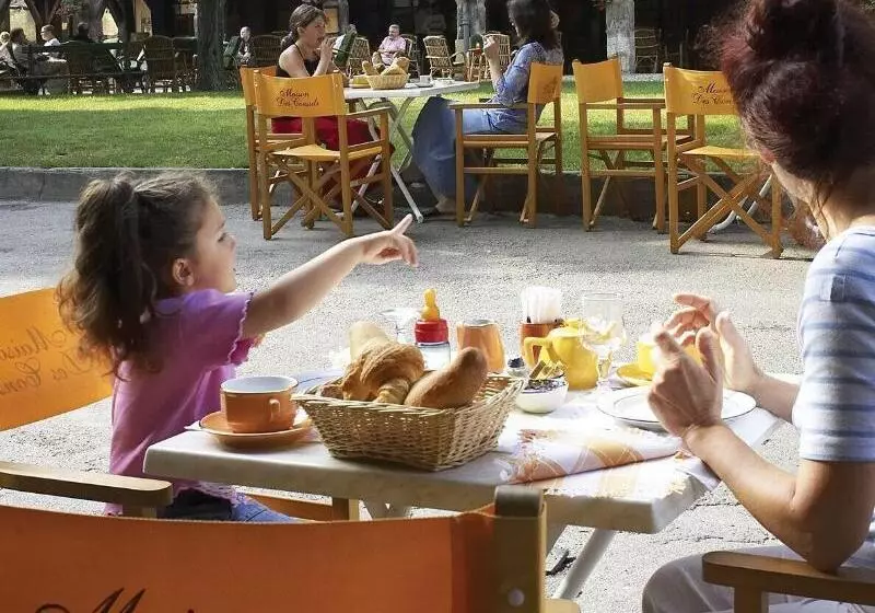 ホテル La Maison Des Consuls