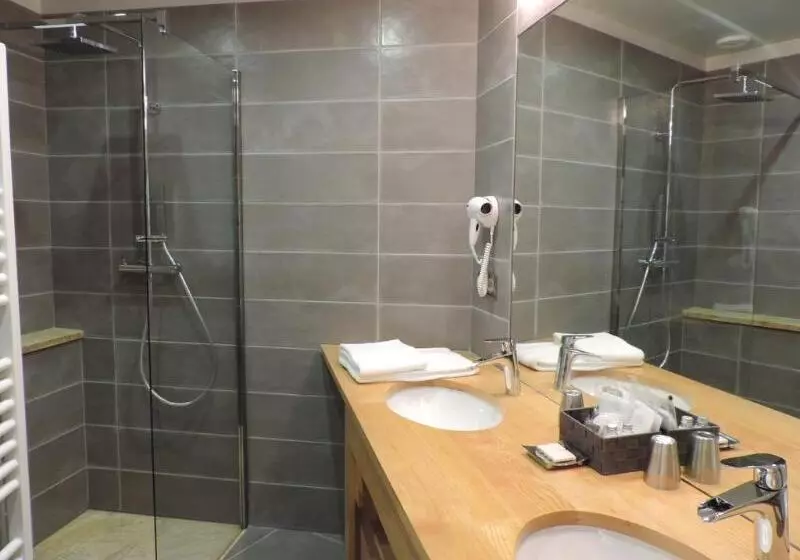 ホテル La Maison Des Consuls