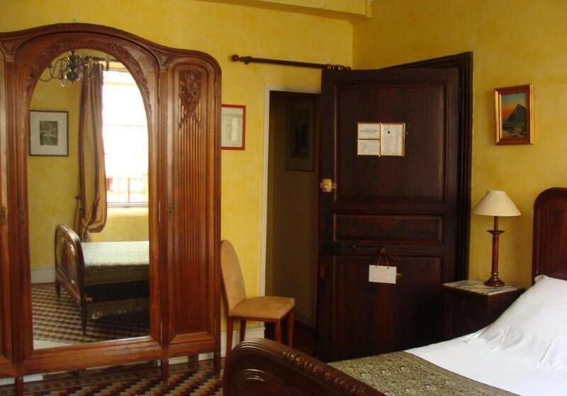 هتل La Maison Des Consuls