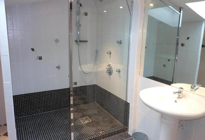 호텔 Les Logis Du Roy