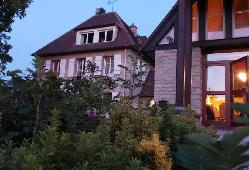 Logis Hotel Le Relais De La Poste Restaurant Le Fil Du Temps