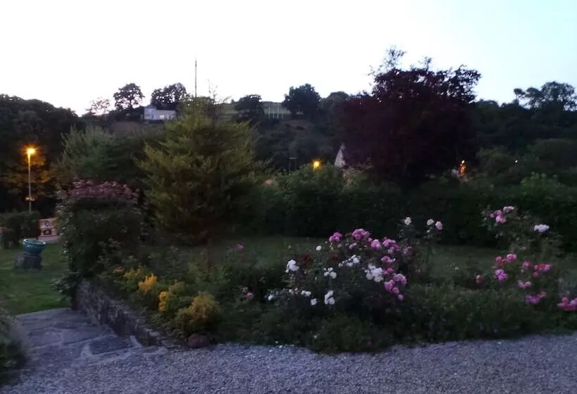 Logis Hotel Le Relais De La Poste Restaurant Le Fil Du Temps