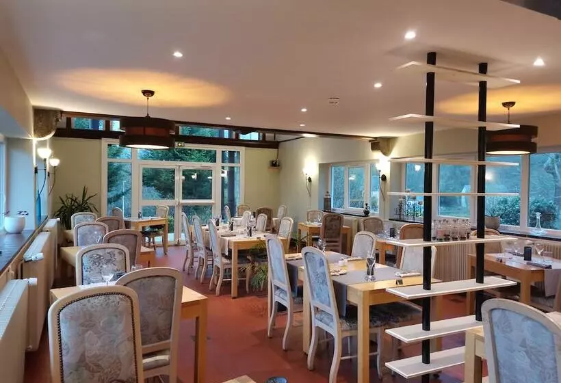 Logis Hotel Le Relais De La Poste Restaurant Le Fil Du Temps