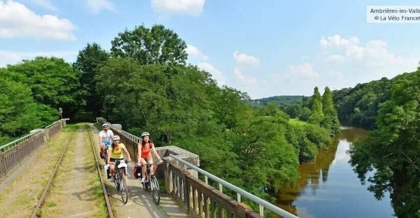 Logis Hotel Le Relais De La Poste Restaurant Le Fil Du Temps