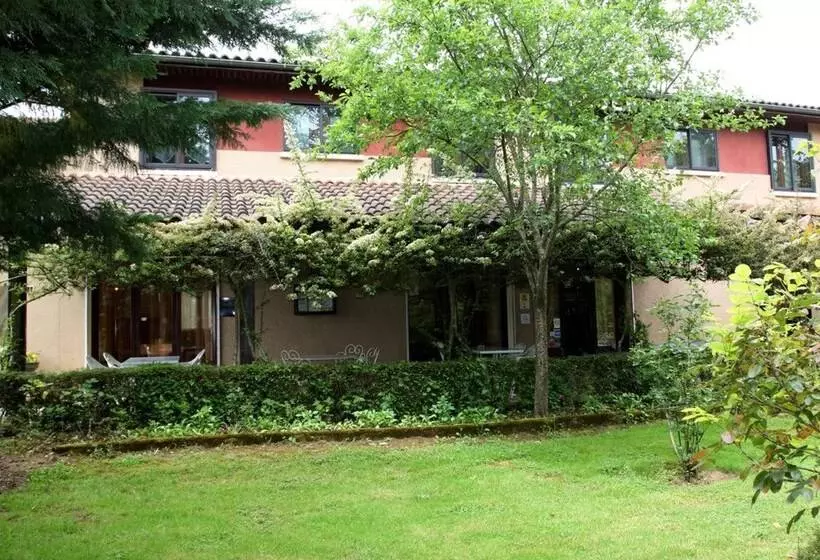 Отель Relais De Frejeroques