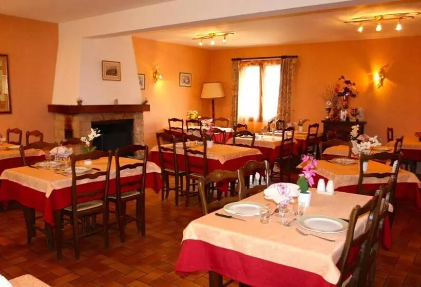 Отель Relais De Frejeroques