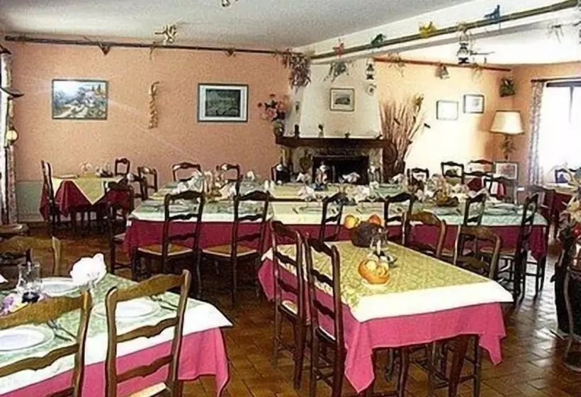 Отель Relais De Frejeroques