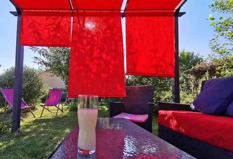 Logis Hotel Restaurant La Barguillere