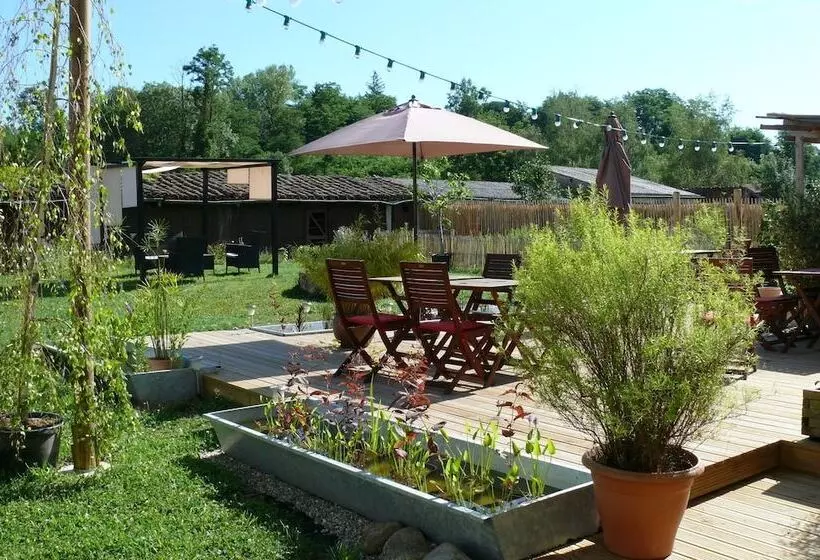 Logis Hotel Restaurant La Barguillere