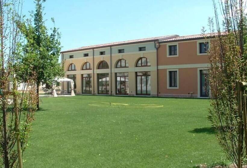 ホテル Otto Ducati D Oro