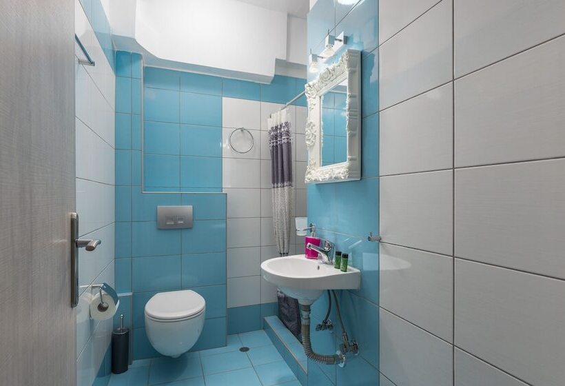 فندق Ouzas Luxury