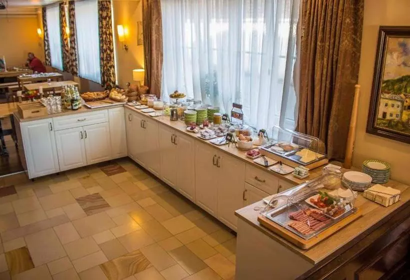 호텔 Raffelsteiner Hof Garni